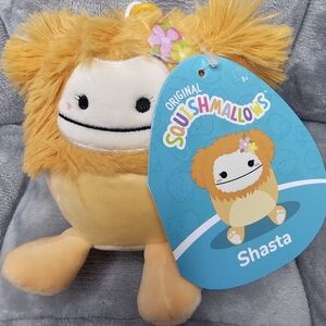 3.5” Shasta the Big Foot felt flowers Keychain Clip Squishmallows